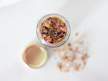 Load image into Gallery viewer, honey rose bath salts